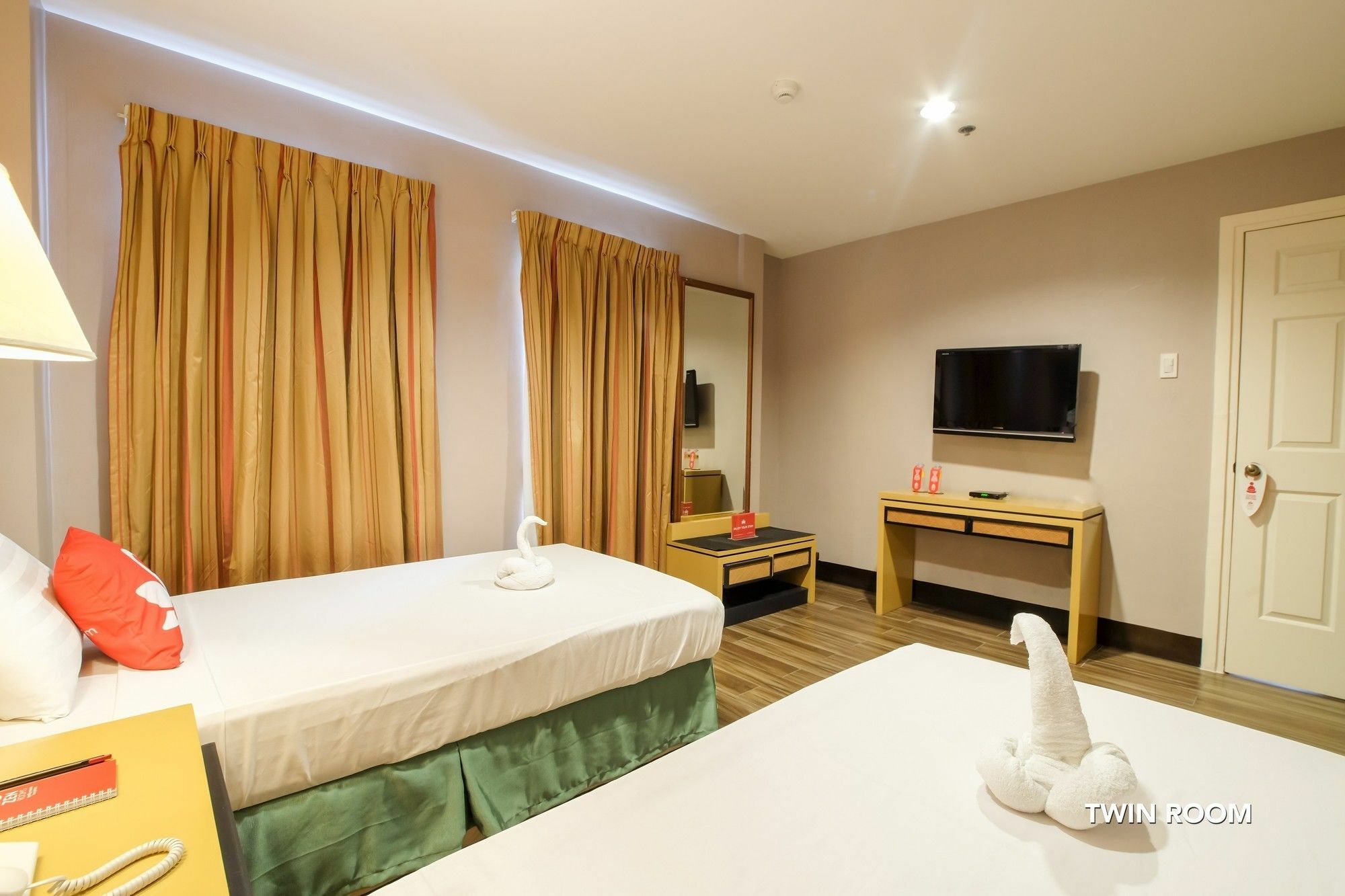 Zen Rooms Del Pilar Malate Манила Екстериор снимка